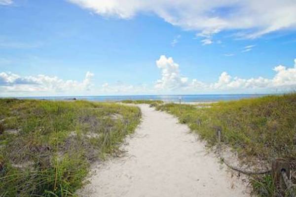 path to gulf shores alabama beach